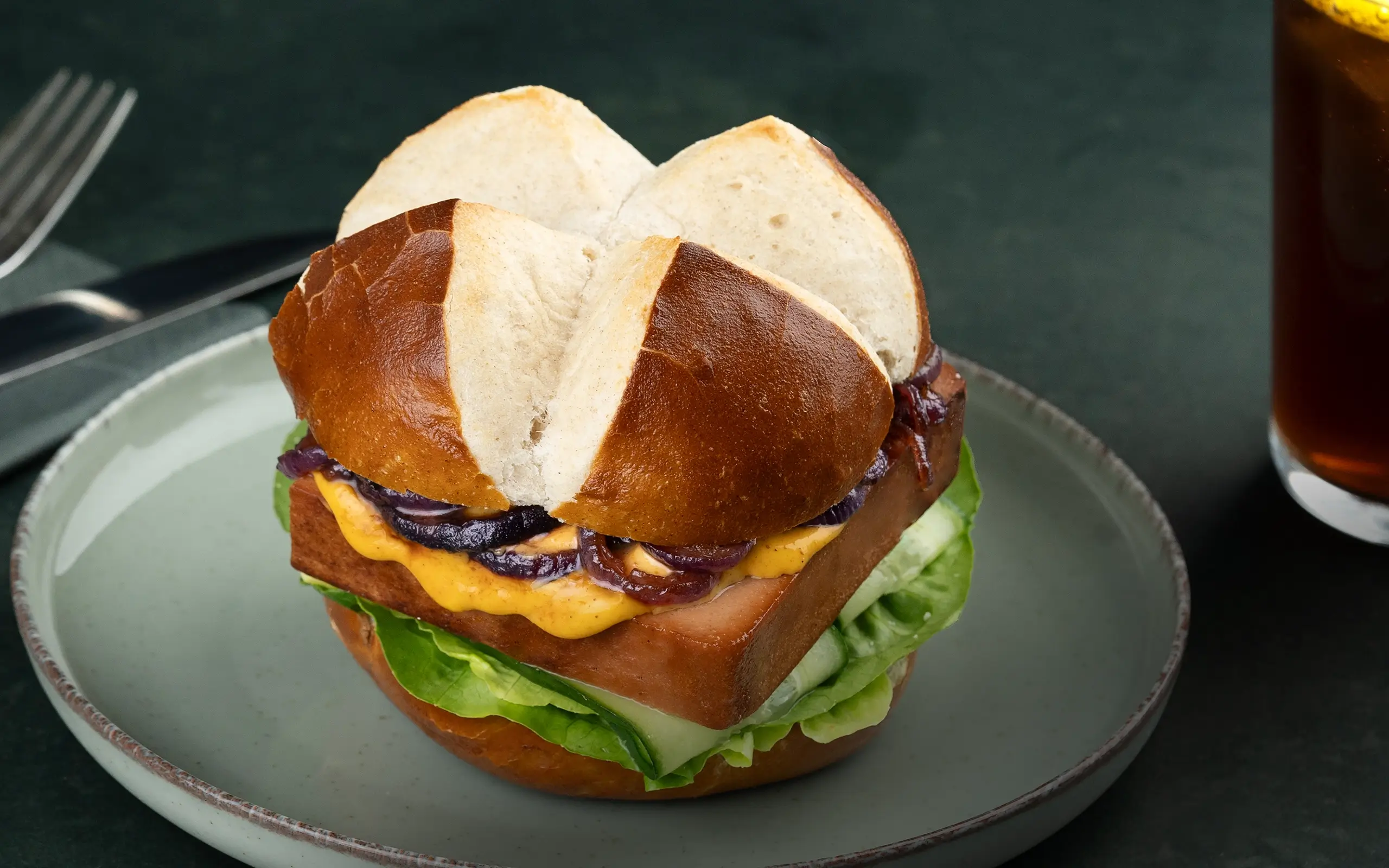 Coverbild von Wiesn-Burger mit veganem Leberkäse